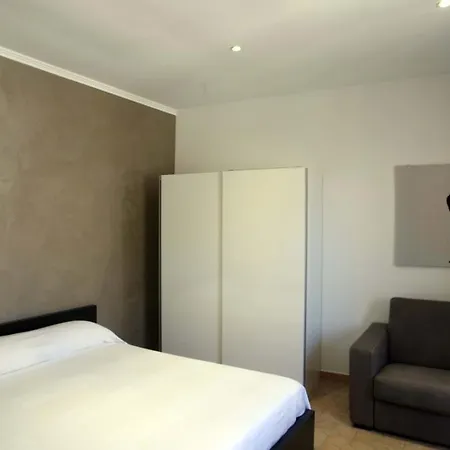 Pensión Dei Meravigli 3*