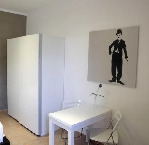 ゲストハウス Dei Meravigli 3*